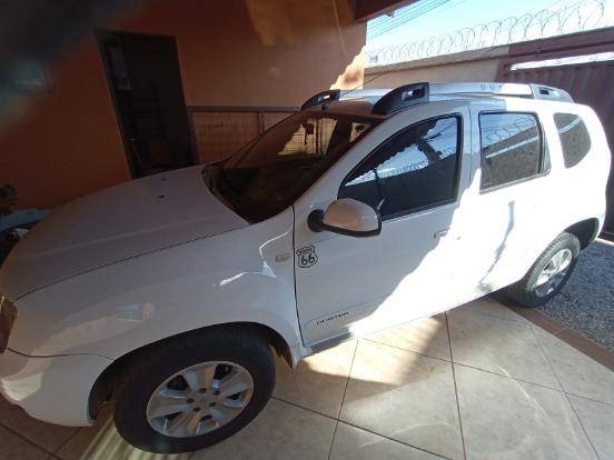 RENAULT DUSTER 2.0 DYNAMIQUE 4X2 16V FLEX 4P AUTOMÁTICO
